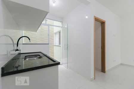 Cozinha de casa para alugar com 1 quarto, 32m² em Vila Brasílio Machado, São Paulo