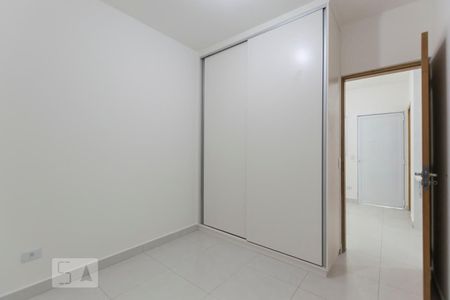 Quarto (Armários) de casa para alugar com 1 quarto, 32m² em Vila Brasílio Machado, São Paulo