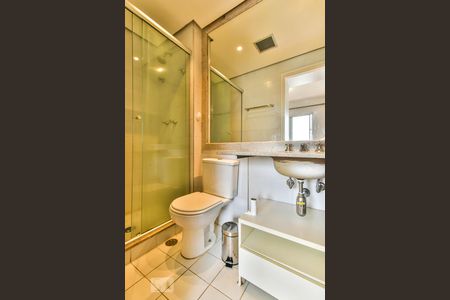 Banheiro de apartamento para alugar com 1 quarto, 39m² em Pinheiros, São Paulo