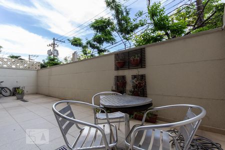 Varanda de apartamento à venda com 2 quartos, 90m² em Jardim Monte Kemel, São Paulo