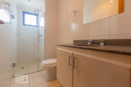 Banheiro de apartamento para alugar com 4 quartos, 200m² em Chácara Santo Antônio (zona Sul), São Paulo