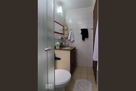 Banheiro de kitnet/studio para alugar com 1 quarto, 30m² em Sé, São Paulo