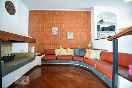 Lareira de casa à venda com 7 quartos, 480m² em Vila Cordeiro, São Paulo