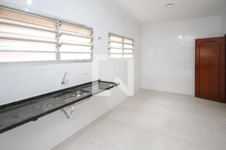 Casa à venda com 270m², 4 quartos e 4 vagas Casa à venda com 270m², 4 quartos e 4 vagasCozinha