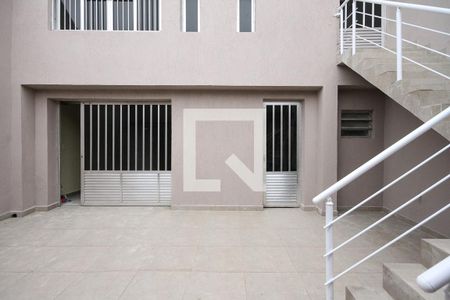 Casa à venda com 270m², 4 quartos e 4 vagas Casa à venda com 270m², 4 quartos e 4 vagasQuintal