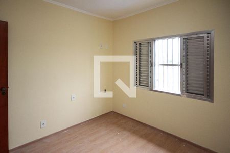 Casa à venda com 270m², 4 quartos e 4 vagas Casa à venda com 270m², 4 quartos e 4 vagasQuarto 02