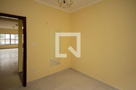 Casa à venda com 270m², 4 quartos e 4 vagas Casa à venda com 270m², 4 quartos e 4 vagasQuarto