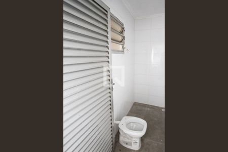 Casa à venda com 270m², 4 quartos e 4 vagas Casa à venda com 270m², 4 quartos e 4 vagasLavabo