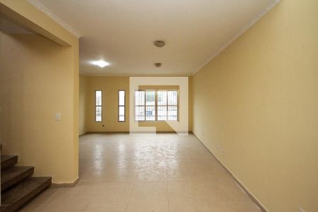 Sala de casa para alugar com 4 quartos, 270m² em Vila Ema, São Paulo