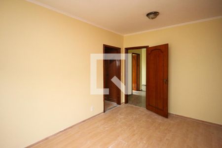 Casa à venda com 270m², 4 quartos e 4 vagas Casa à venda com 270m², 4 quartos e 4 vagasSuite