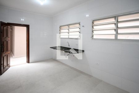 Casa à venda com 270m², 4 quartos e 4 vagas Casa à venda com 270m², 4 quartos e 4 vagasCozinha