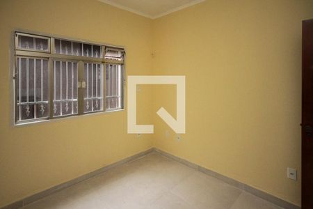 Casa à venda com 270m², 4 quartos e 4 vagas Casa à venda com 270m², 4 quartos e 4 vagasQuarto