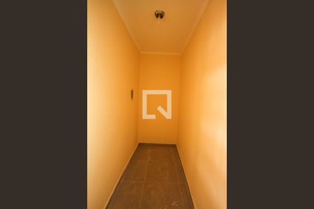 Casa à venda com 270m², 4 quartos e 4 vagas Casa à venda com 270m², 4 quartos e 4 vagasDeposito