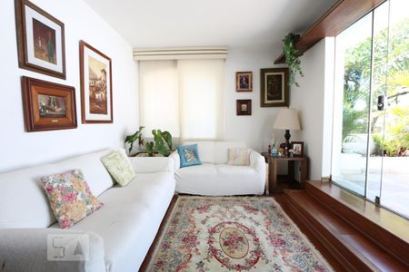 saleta de casa para alugar com 4 quartos, 450m² em Vila Inah, São Paulo