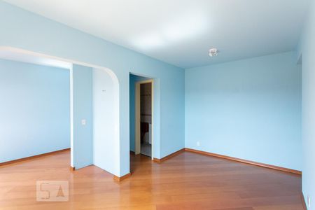 Sala/Quarto de apartamento para alugar com 1 quarto, 47m² em Glória, Porto Alegre