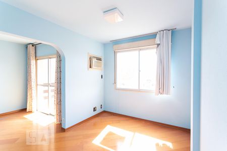 Sala/Quarto de apartamento à venda com 1 quarto, 47m² em Glória, Porto Alegre