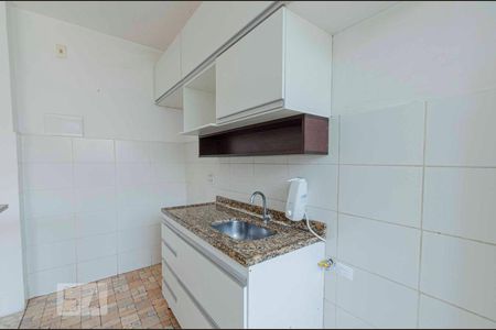 Cozinha de apartamento para alugar com 2 quartos, 45m² em São Cristóvão, Rio de Janeiro