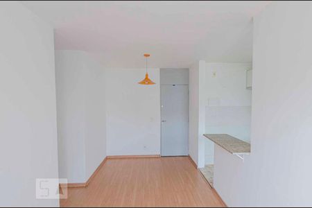 Sala de apartamento para alugar com 2 quartos, 45m² em São Cristóvão, Rio de Janeiro