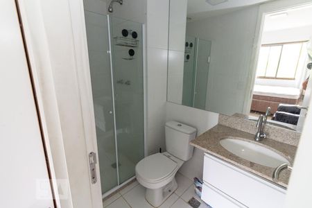 Banheiro de apartamento para alugar com 2 quartos, 67m² em Recreio dos Bandeirantes, Rio de Janeiro