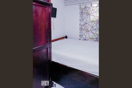 Casa à venda com 45m², 1 quarto e sem vaga Casa à venda com 45m², 1 quarto e sem vagaQuarto