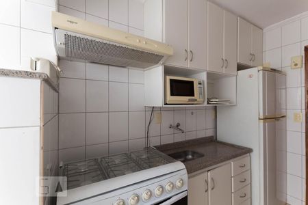 Cozinha de apartamento para alugar com 2 quartos, 56m² em Jardim América, Goiânia