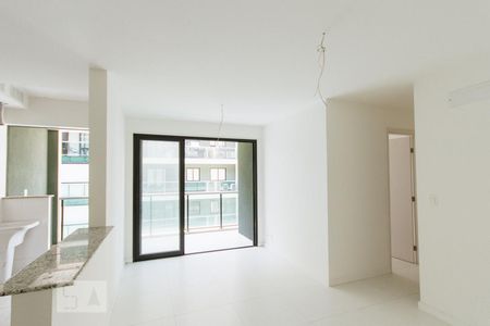 Sala de apartamento para alugar com 2 quartos, 65m² em Pechincha, Rio de Janeiro