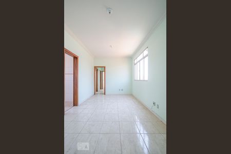 Sala de apartamento para alugar com 3 quartos, 80m² em Jardim América, Belo Horizonte