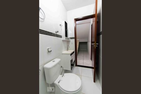 Banheiro de casa para alugar com 1 quarto, 35m² em Taguatinga Norte (taguatinga), Brasília