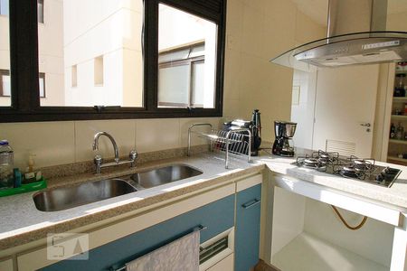 Apartamento para alugar com 150m², 2 quartos e 3 vagas Apartamento para alugar com 150m², 2 quartos e 3 vagasCozinha