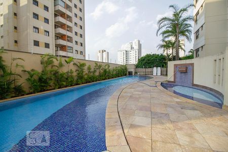 Apartamento para alugar com 150m², 2 quartos e 3 vagas Apartamento para alugar com 150m², 2 quartos e 3 vagasPiscina