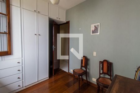 Quarto 1 de casa à venda com 5 quartos, 220m² em Jardim Taboão, São Paulo