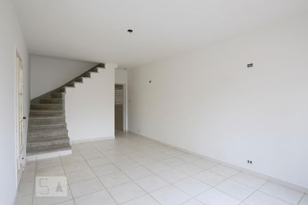 Sala de casa para alugar com 3 quartos, 150m² em Vila Santo Estéfano, São Paulo