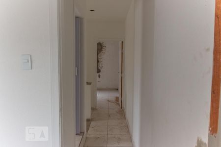 Corredor de casa para alugar com 3 quartos, 150m² em Vila Santo Estéfano, São Paulo