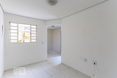 Sala de casa para alugar com 1 quarto, 100m² em Vila Santo Estéfano, São Paulo