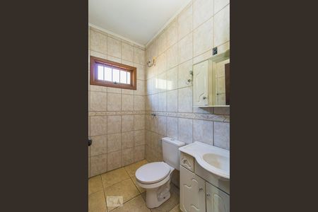 Banheiro Social de casa à venda com 3 quartos, 170m² em Igara, Canoas