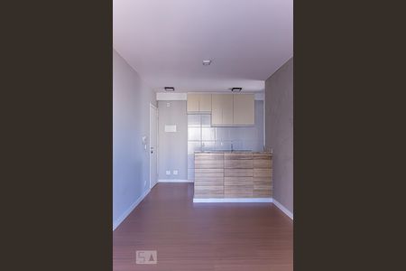 Sala de apartamento para alugar com 3 quartos, 68m² em Jardim Celeste, São Paulo