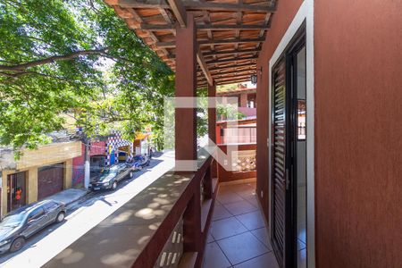 Varanda de casa para alugar com 3 quartos, 160m² em Vila Paulo Silas, São Paulo