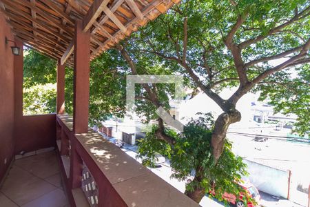 Varanda de casa para alugar com 3 quartos, 160m² em Vila Paulo Silas, São Paulo