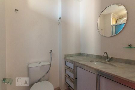 Banheiro do Quarto 3 de apartamento à venda com 3 quartos, 90m² em Mansões Santo Antônio, Campinas