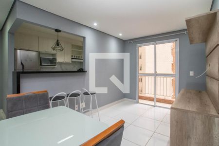 Sala de apartamento para alugar com 2 quartos, 58m² em Jardim Flor da Montanha, Guarulhos