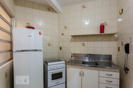 Cozinha de apartamento para alugar com 1 quarto, 46m² em Trindade, Florianópolis