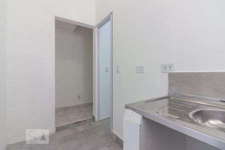 Cozinha de casa para alugar com 1 quarto, 30m² em Vila Albertina, São Paulo