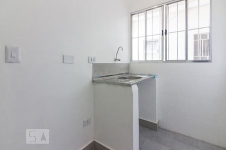 Cozinha de casa para alugar com 1 quarto, 30m² em Vila Albertina, São Paulo