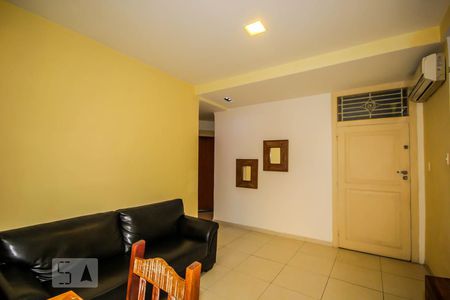 Sala de apartamento para alugar com 2 quartos, 78m² em Copacabana, Rio de Janeiro