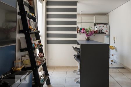 Sala de apartamento para alugar com 2 quartos, 49m² em Planalto, Belo Horizonte