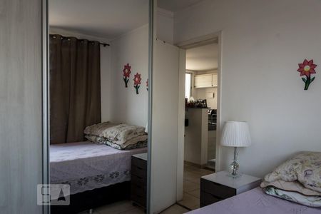 Quarto 1 de apartamento para alugar com 2 quartos, 49m² em Planalto, Belo Horizonte