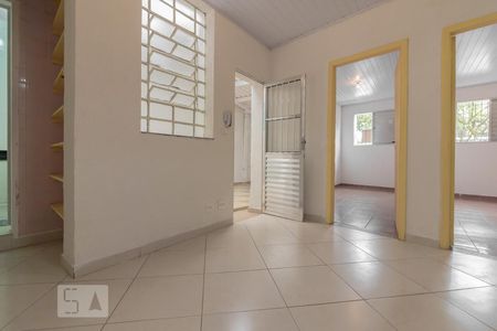 Sala de casa para alugar com 2 quartos, 70m² em Jardim Maria Estela, São Paulo
