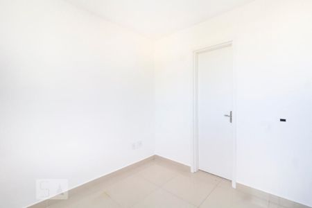 Quarto de apartamento para alugar com 3 quartos, 75m² em Planalto, Belo Horizonte