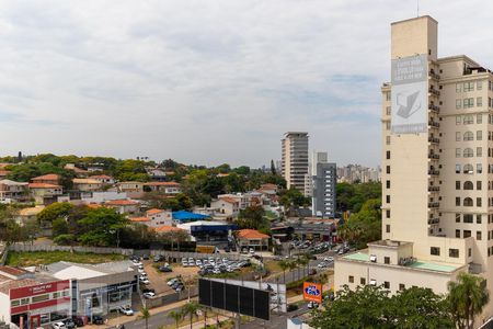 Vista da sacada de apartamento à venda com 3 quartos, 150m² em Cambuí, Campinas
