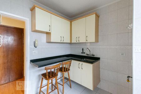 Cozinha de apartamento para alugar com 1 quarto, 50m² em Moema, São Paulo